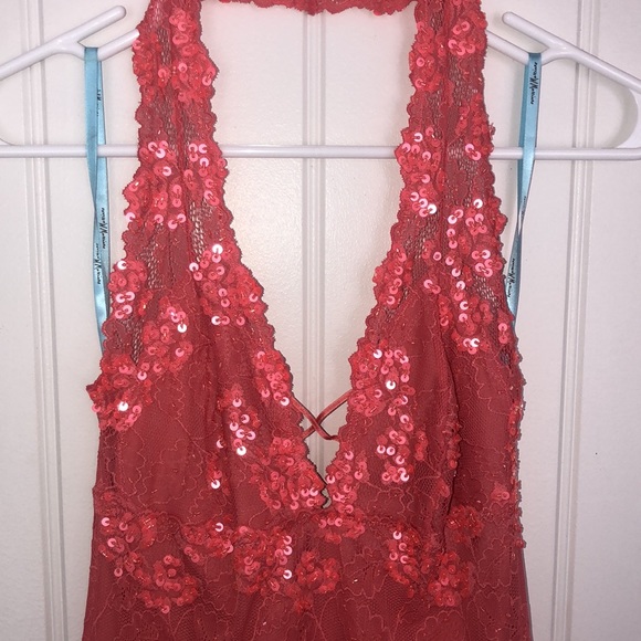 Hot pink lace dress. - Picture 2 of 4